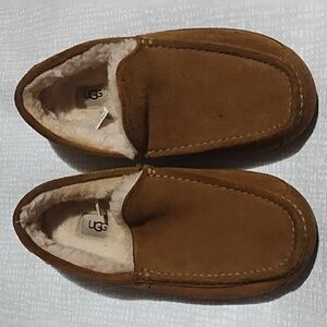 UGG slippers Men's size 10